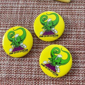 VINTAGE 1993 Dinosaur Pin / Button | Drugs Stomp Em Into Extinction | PX136